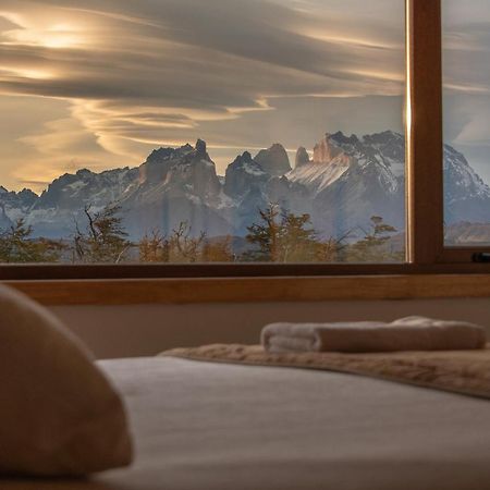 日光与马潘帕山林小屋 Torres del Paine National Park 外观 照片