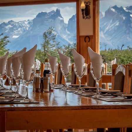 日光与马潘帕山林小屋 Torres del Paine National Park 外观 照片